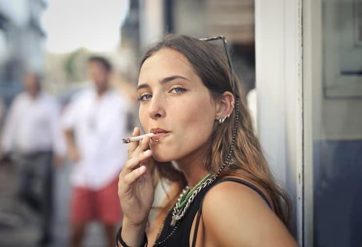 E-cigarete Health Risks and Expert Tips for quitting electronic cigarettes for Good
